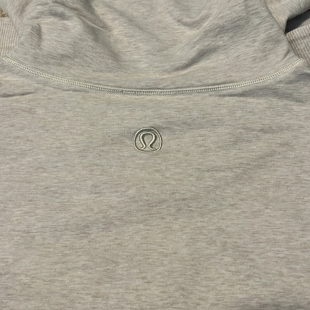 Lululemon Athletica sweatshirt - Picture 3 of 4